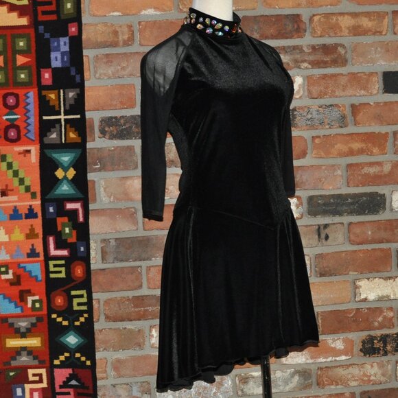 SixO Black Velvet Figure Skating Dance Competition Dress Sheer Sleeves L - Picture 2 of 11